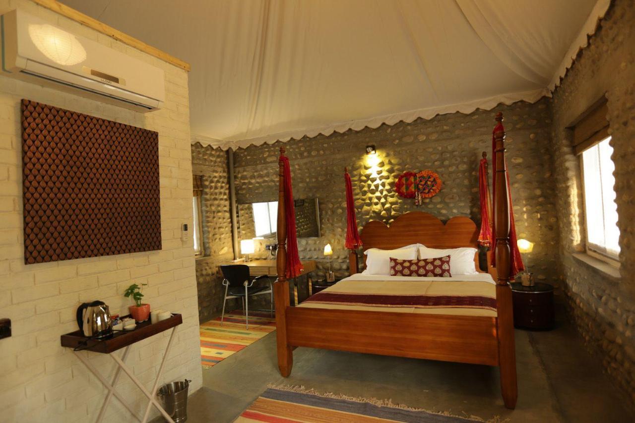 Anand At The Satluj Hotel Anandpur Sāhib Exterior foto