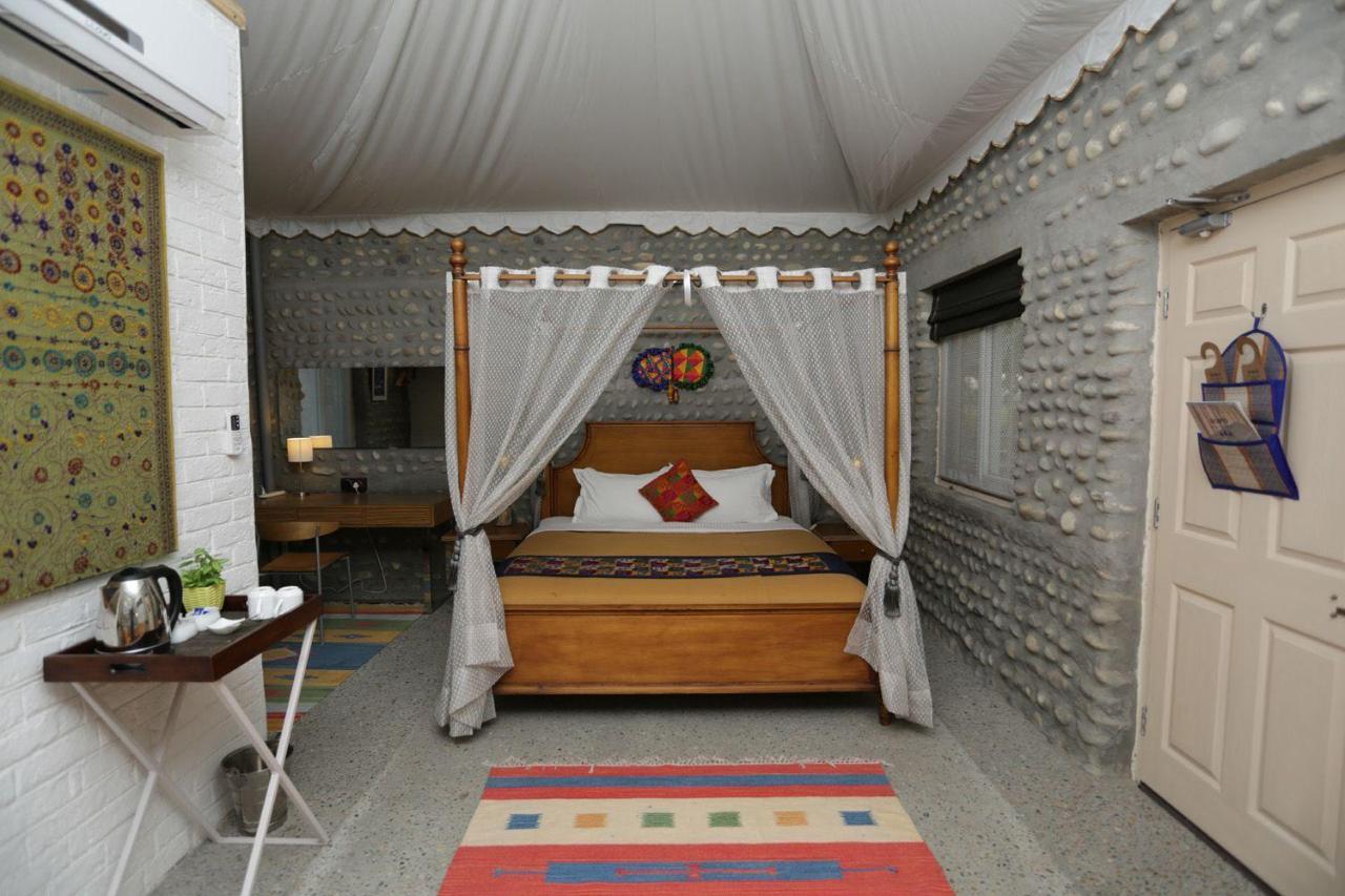 Anand At The Satluj Hotel Anandpur Sāhib Exterior foto