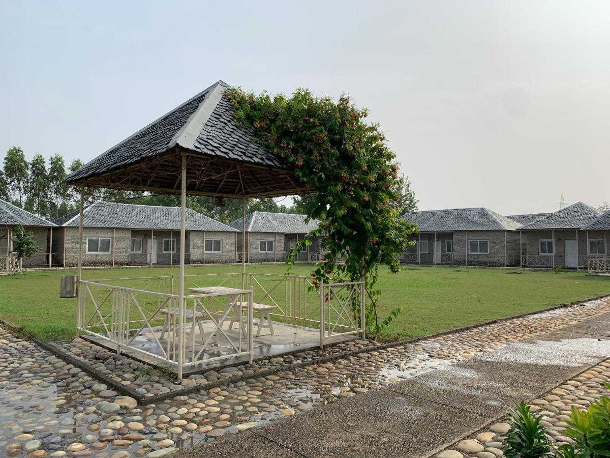 Anand At The Satluj Hotel Anandpur Sāhib Exterior foto