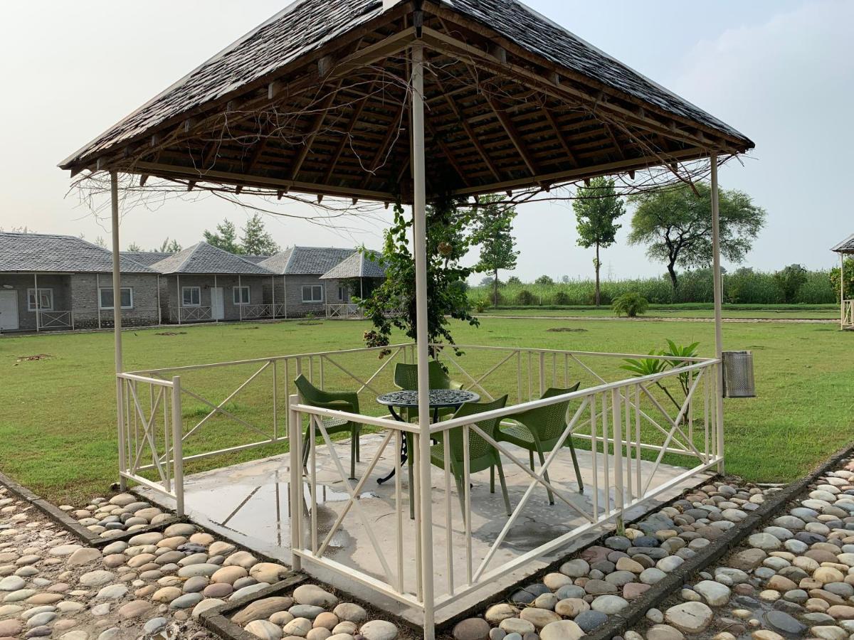 Anand At The Satluj Hotel Anandpur Sāhib Exterior foto