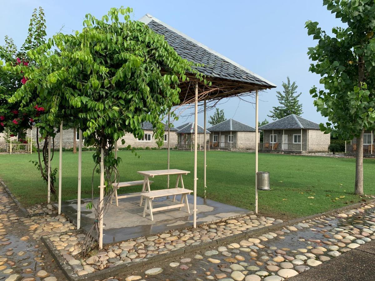 Anand At The Satluj Hotel Anandpur Sāhib Exterior foto
